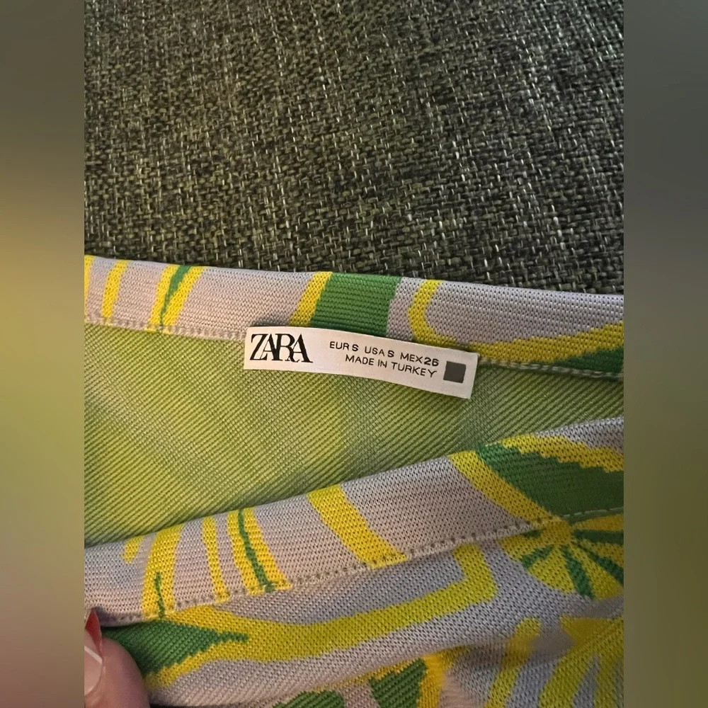Zara Green and White Floral Mini Skirt Set